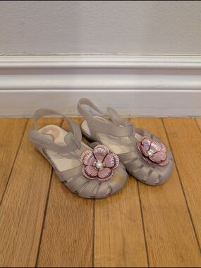 Zaxy Nina - Girls' Jelly Sandals with Pink Flower Accent - Size 9